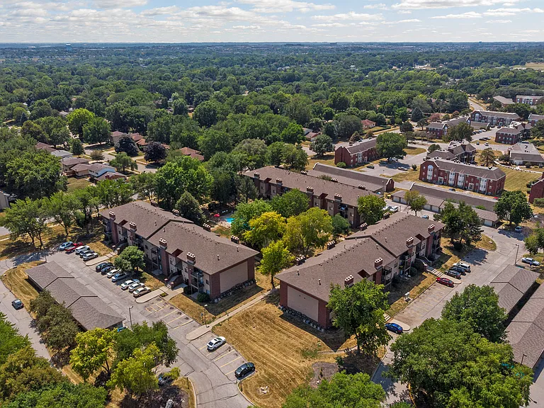 Washington Manor — Photo 13