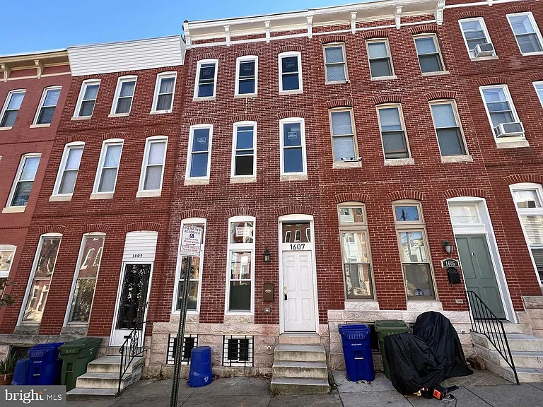 1607 E Biddle St — Photo 1