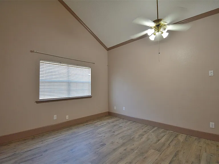 11315 Waxwood Dr — Photo 14