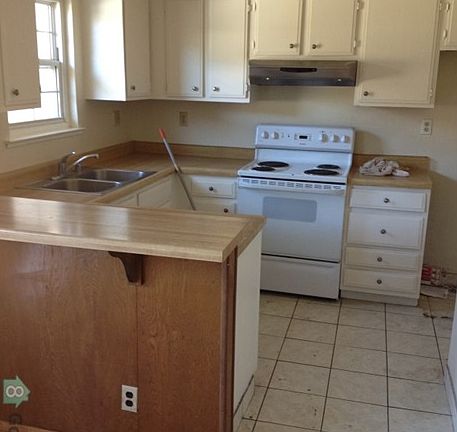 2nd image of 3527 Squirecreek Cir