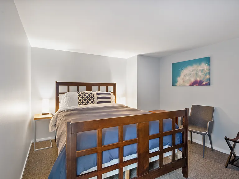 419 W Oakdale Ave #CH — Photo 14