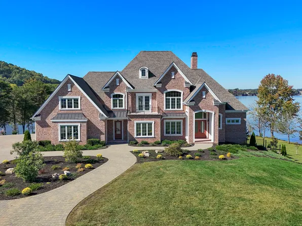 280 Bay Pointe Rd, Vonore, TN 37885