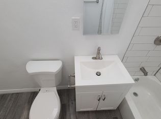 9533 Deeble St UNIT B, South Gate, CA 90280