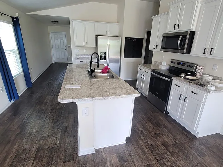 8297 Meadow Walk Ln — Photo 4