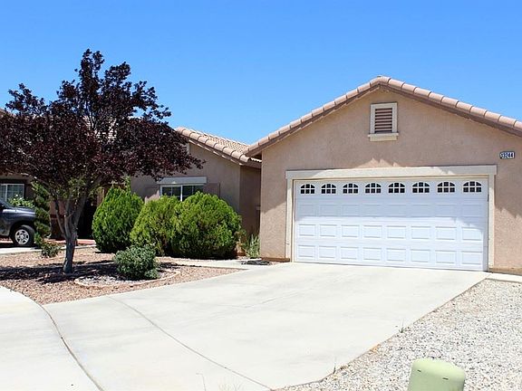 3rd image of 13244 Sandia Cir
