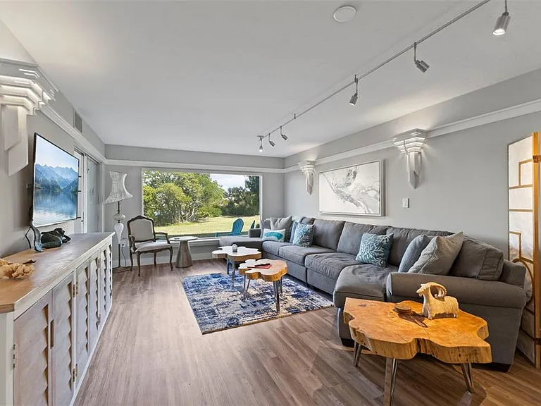 3330 Gulf Of Mexico Dr #104-D — Photo 4