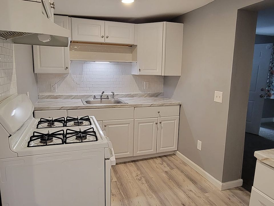 Eat- in Kitchen: no dishwasher in unit. No washer dryer in unit.