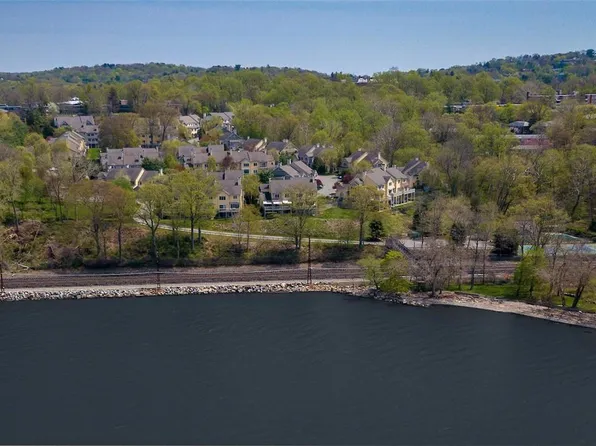83 Landing Drive, Dobbs Ferry, NY 10522