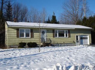 30 Lawn Ave, Gorham, ME 04038
