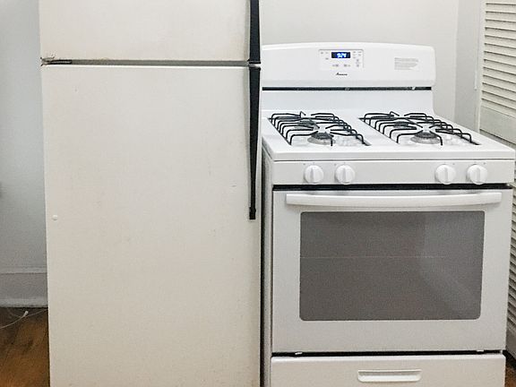4th image of 1220 W Wrightwood Ave #1