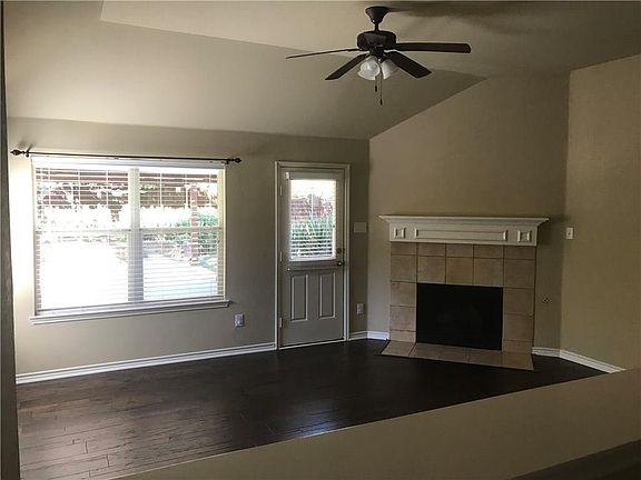 5th image of 4029 Burwood Dr