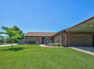 12008 Larkdale Dr, Yukon, OK 73099