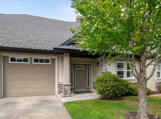 399 Wembley Rd #3, Parksville, BC V9P0A6