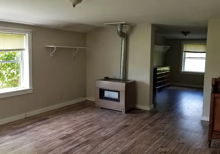 5014 Elm Creek Rd — Photo 8