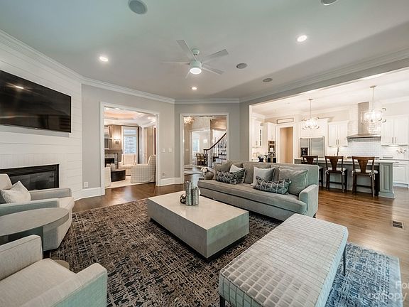 4th image of 7520 Stonecroft Park Dr