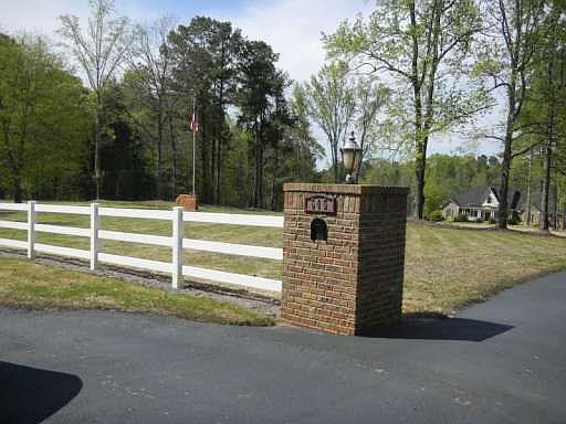 1st image of 545 Laurelwood Dr