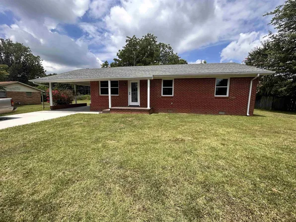 811 McManis Ave, Newbern, TN 38059
