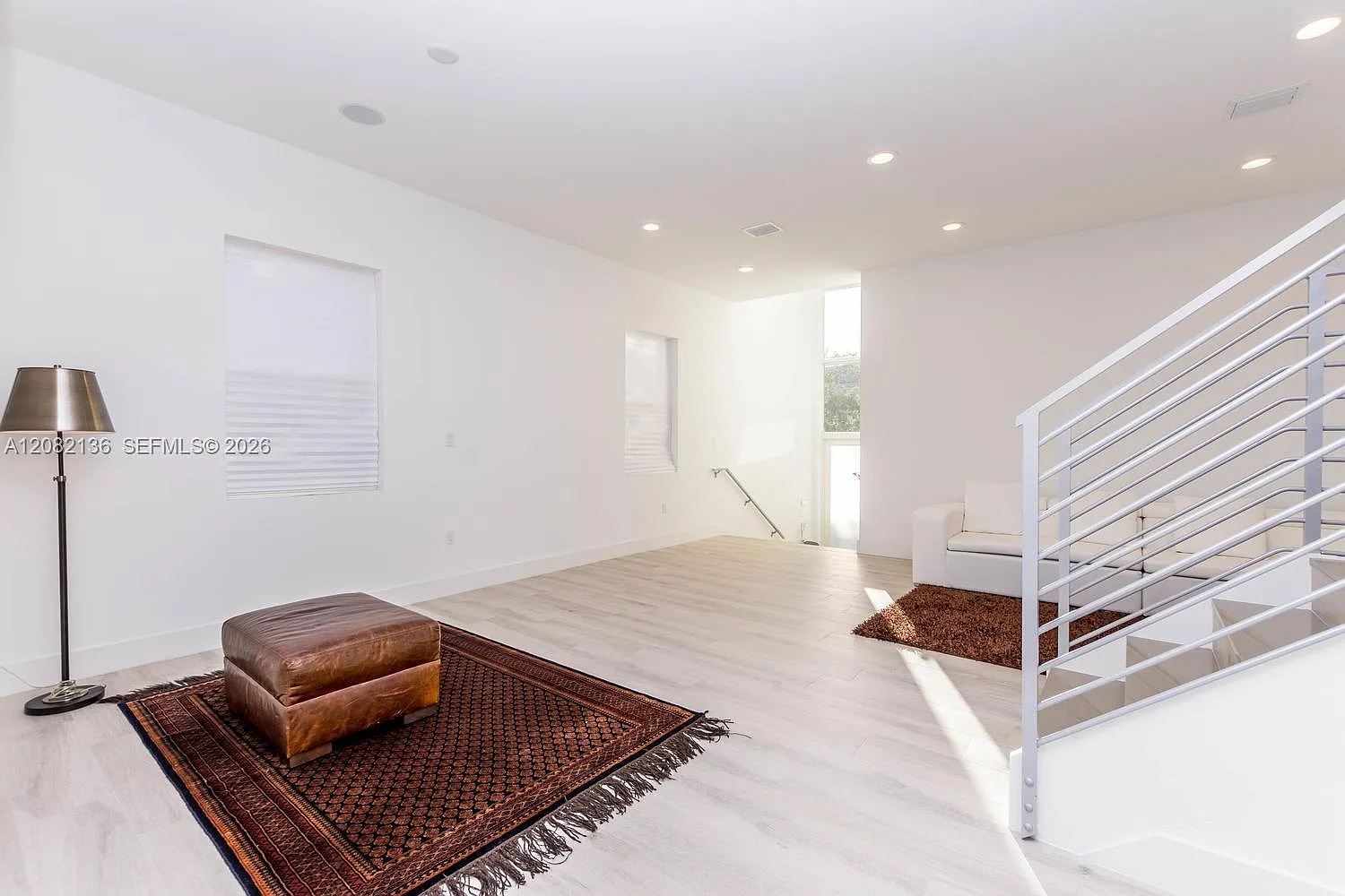 2873-2875 Sw 33 Ct Condo — Photo 4
