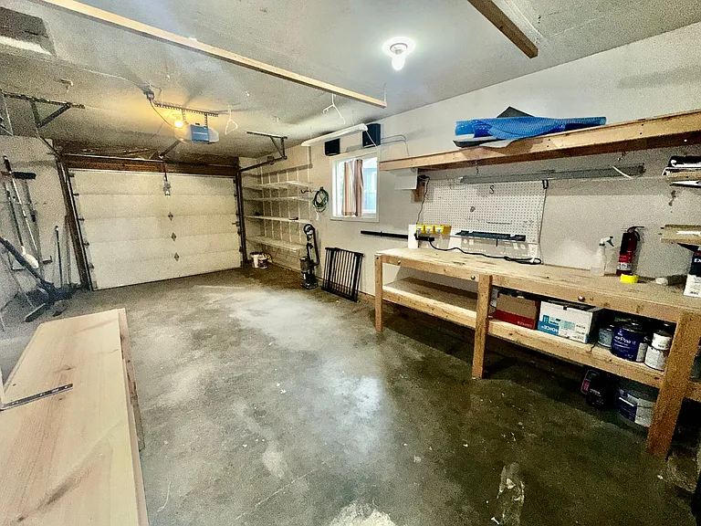 10840 Delta Cir — Photo 15