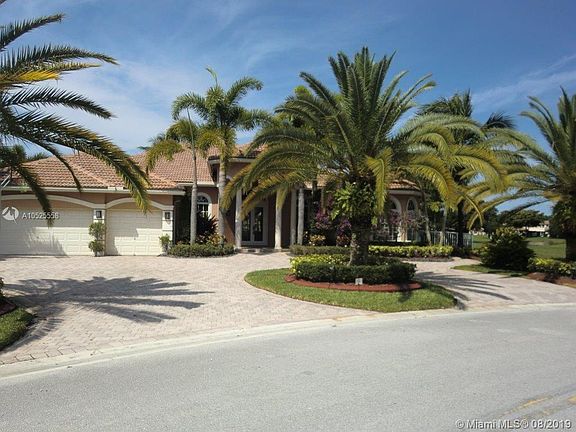 4th image of 660 W Enclave Cir W