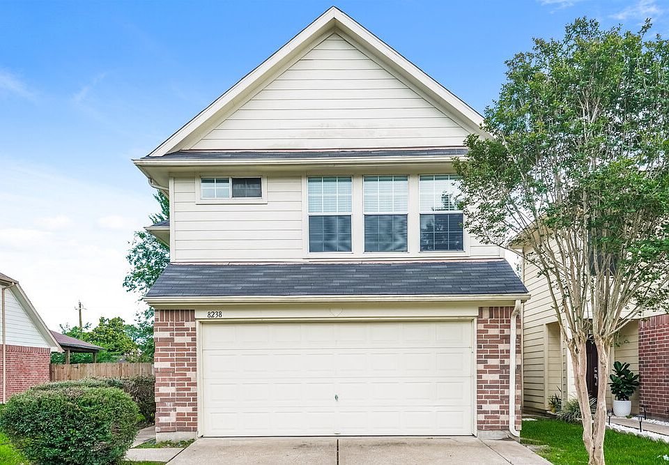 1st image of 8238 Fuqua Gardens Dr
