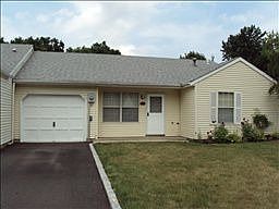 2nd image of 439 Sampton Ave