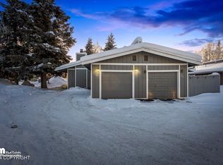 267 Fawn Ct, Anchorage, AK 99515