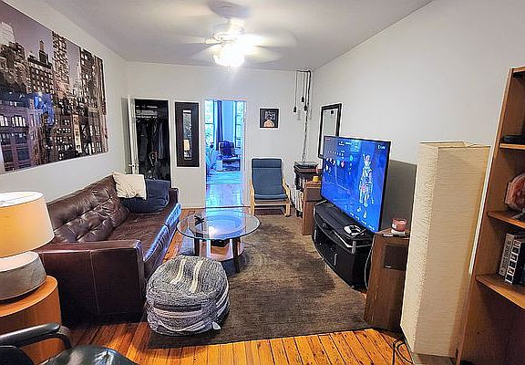 5th image of 416 2nd St APT 3L