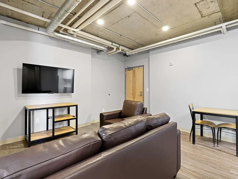 Auraria Lofts — Photo 3