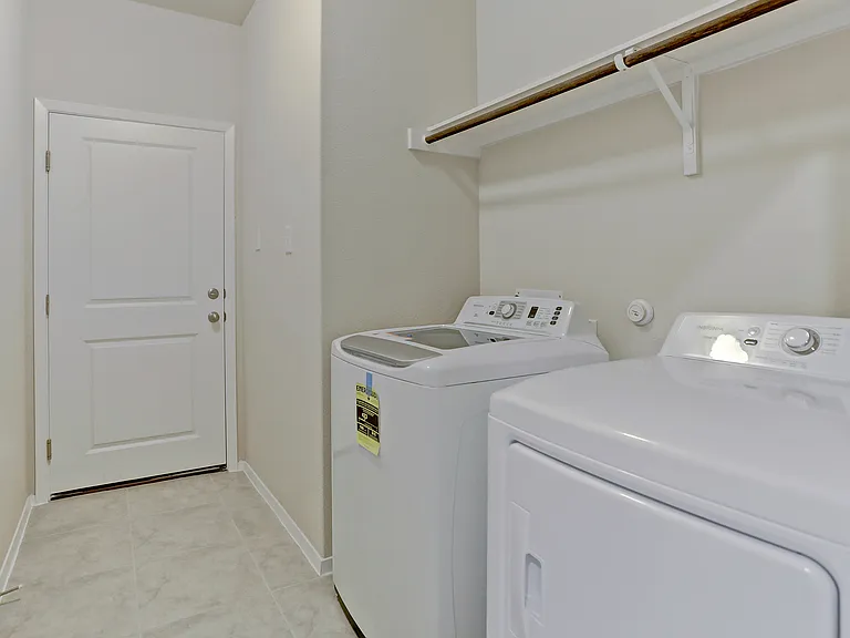 3902 Crockett Ave — Photo 15