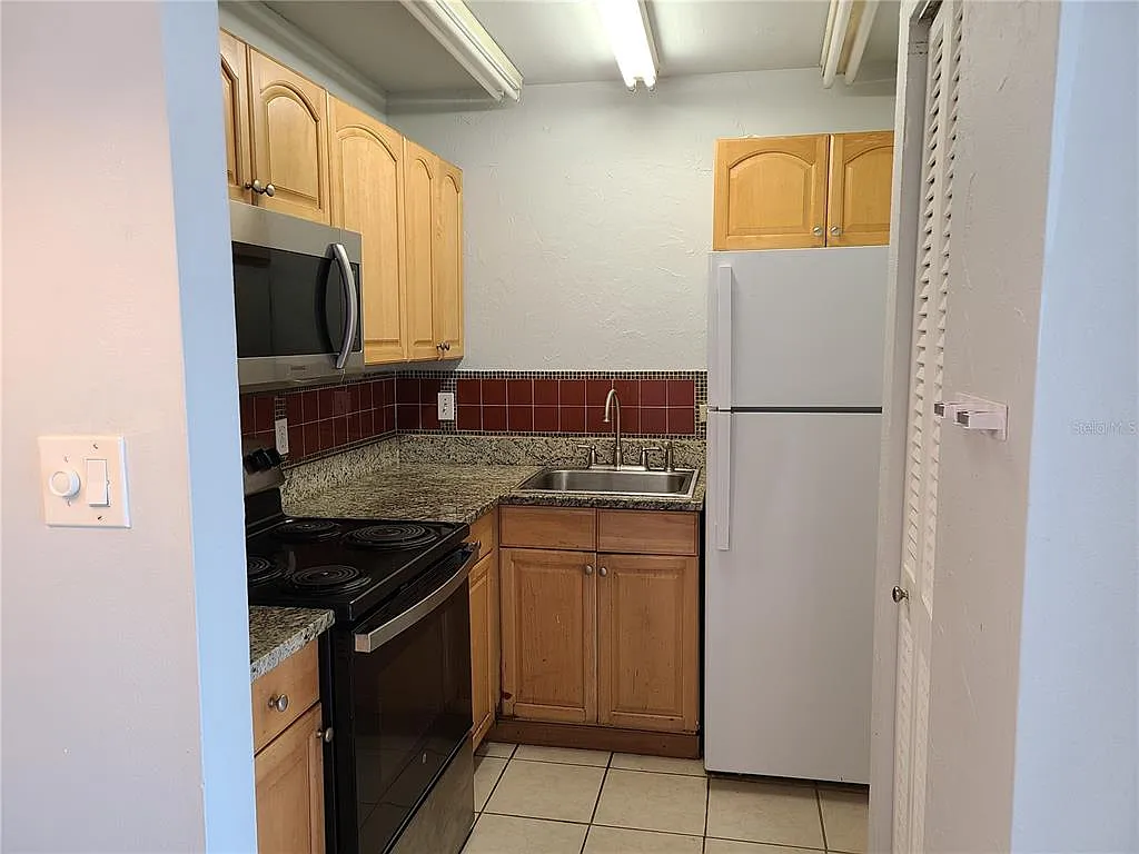 1 bed, 1.0 bath, 663 sqft, $1,450 — Photo 3