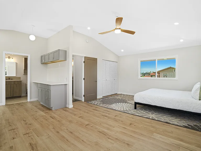 4587 Kukui St #B — Photo 6