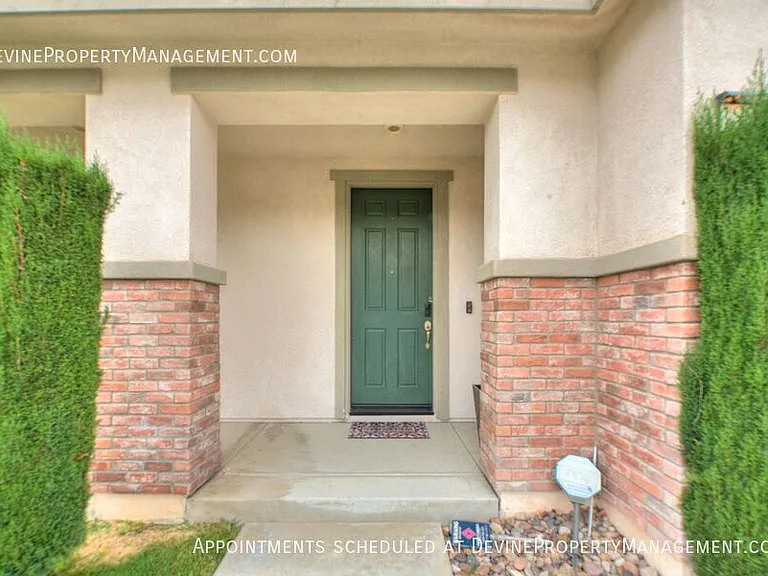 18302 Flowering Plum Way — Photo 4