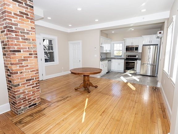 5th image of 132 North St #1