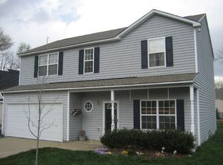 112 Stoneline Ct, Holly Springs, NC 27540