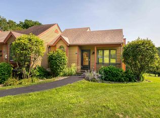 5 Oak Glen Dr, Galena, IL 61036