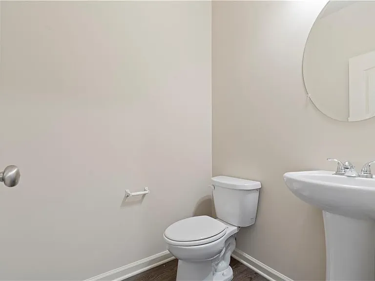 3879 Brockenhurst Dr — Photo 9