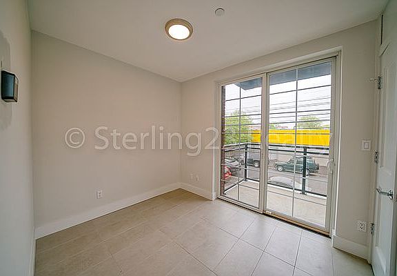 5th image of 4020 23rd Ave #3