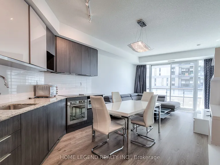 99 The Donway W #802 — Photo 4