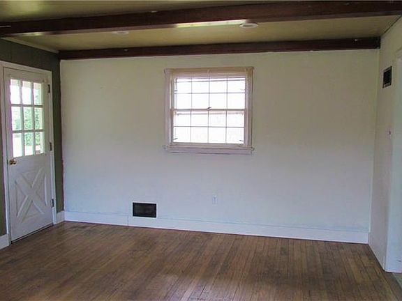 5th image of 115 Lakeview Dr