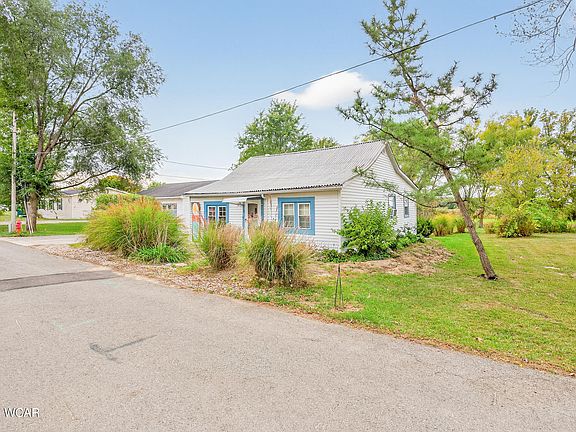 4th image of 718 Grand Ave