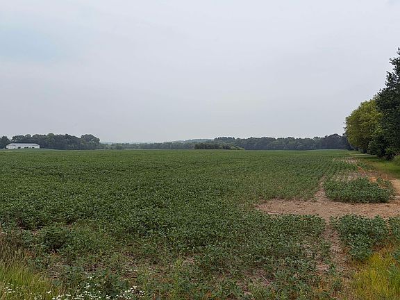 3rd image of 2293 W Ridge Rd