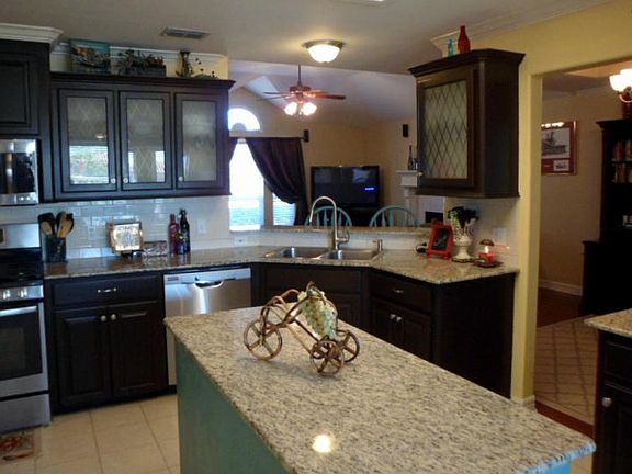 3rd image of 6621 La Bianca Dr