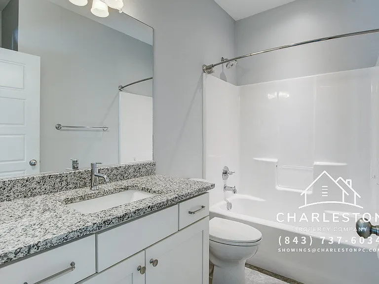 860 W Madison Ave — Photo 17
