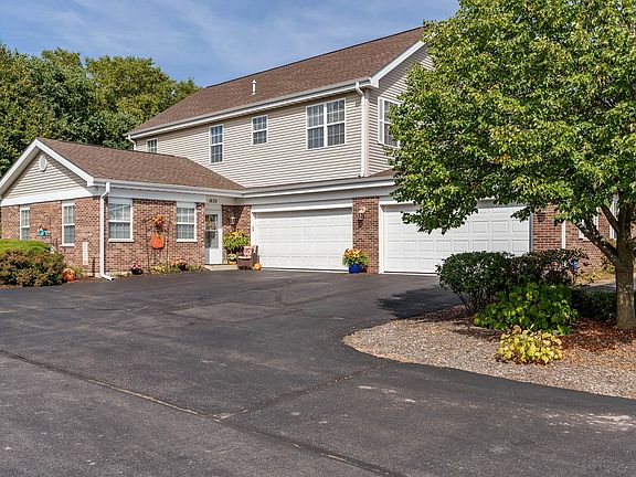 2nd image of 1637 White Oak Trl