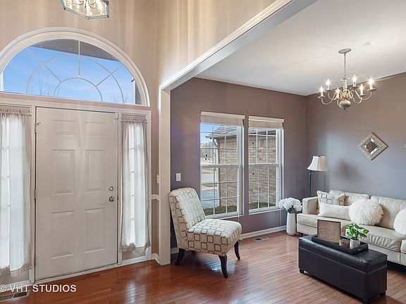 5th image of 11413 Glenn Cir