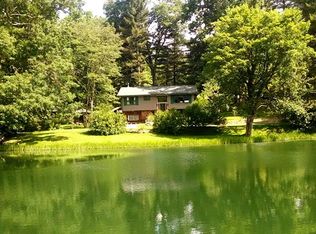 37477 Midland Trail, Lookout, WV 25962