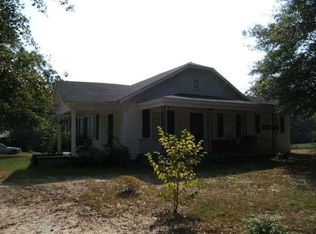 1050 Jackson Ave, White Plains, GA 30678