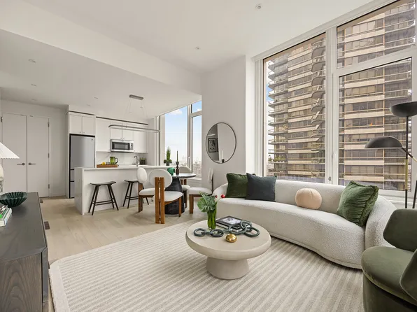 1026 3rd Avenue image 3 of 23