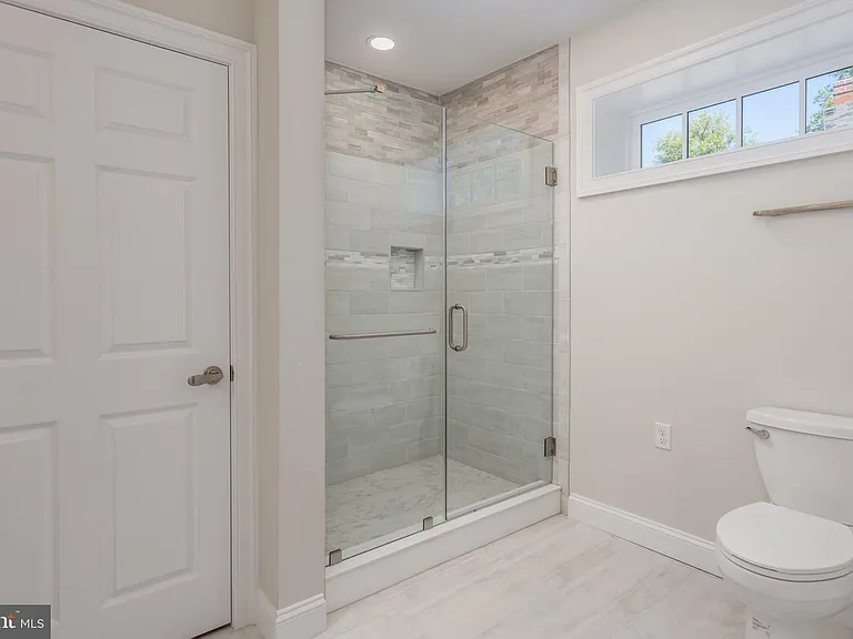18 Huntingdon Ln — Photo 13